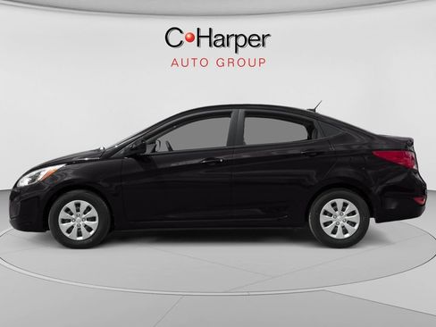 Used 2017 Hyundai Accent SE FWD image 3