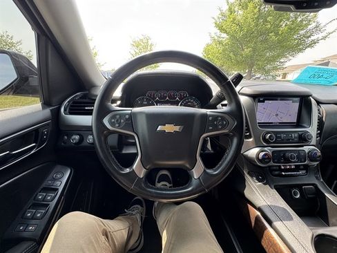Used 2018 Chevrolet Suburban LT AWD/4WD image 18