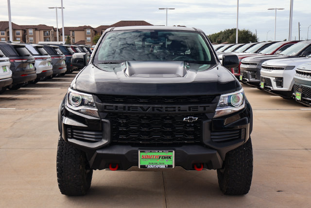 Used 2022 Chevrolet Colorado ZR2 AWD/4WD image 2