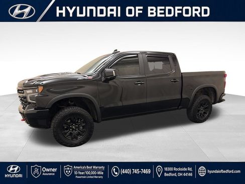 Used 2025 Chevrolet Silverado 1500 ZR2 w/ Technology Package AWD/4WD image 4
