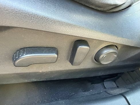 Used 2020 Subaru Outback Premium AWD/4WD image 23