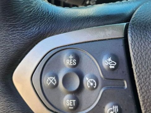 Used 2018 Chevrolet Silverado 1500 High Country image 27