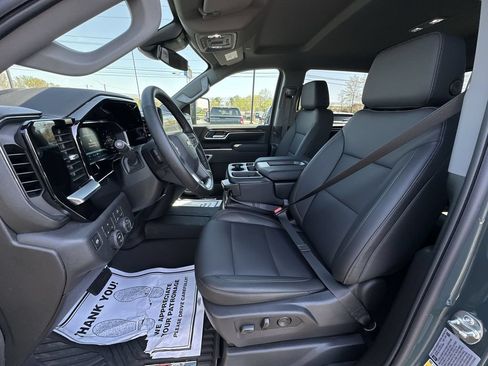 New 2026 Chevrolet Silverado 3500 LT AWD/4WD image 11