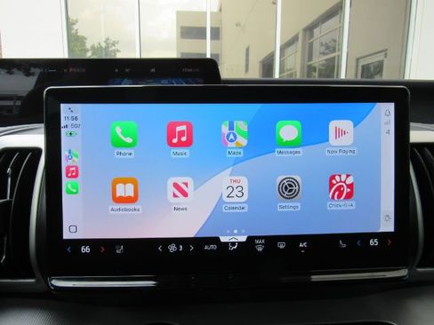 Used 2025 Ford Expedition Active image 11