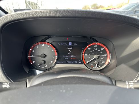Used 2024 Nissan Frontier PRO-4X w/ Technology Package AWD/4WD image 20