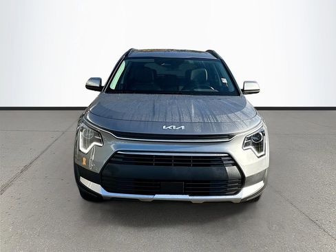 New 2026 Kia Niro EX FWD image 2