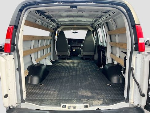Used 2023 Chevrolet Express 2500 w/ Driver Convenience Package RWD image 22