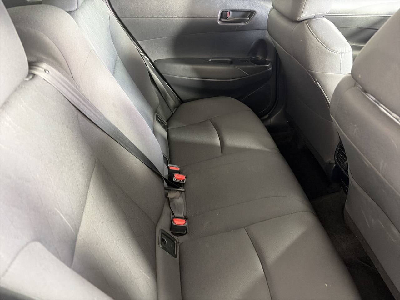 Used 2025 Toyota Corolla Cross LE FWD image 24