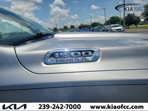 Used 2019 RAM 1500 Laramie RWD image 8
