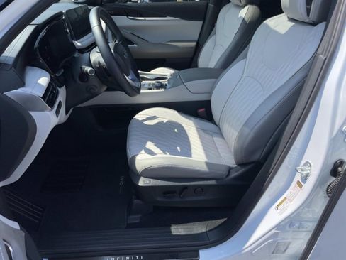 Used 2026 INFINITI QX60 Autograph w/ Dark Cargo Package AWD/4WD image 24