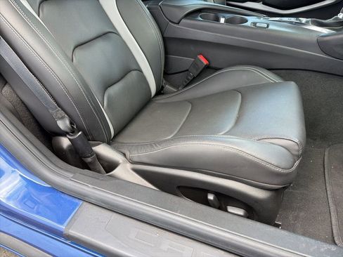 Used 2023 Chevrolet Camaro LT w/ RS Package image 8