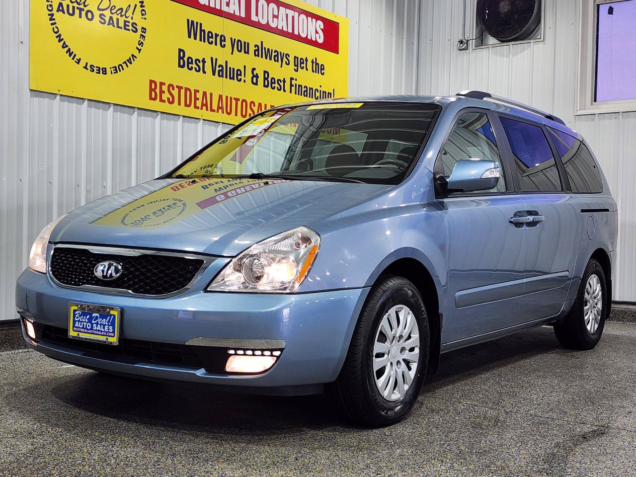 Used 2014 Kia Sedona LX FWD image 1