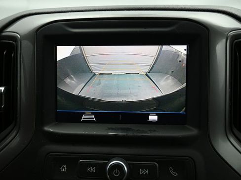 Used 2020 Chevrolet Silverado 1500 Custom w/ Custom Value Package AWD/4WD image 22