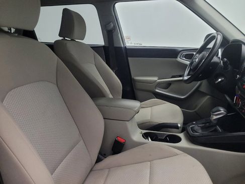 Used 2020 Kia Soul LX image 21