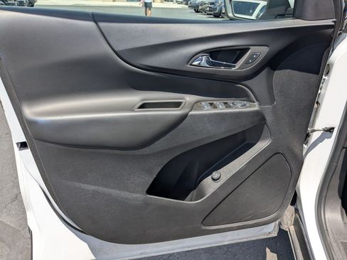 Used 2024 Chevrolet Equinox LT AWD/4WD image 14