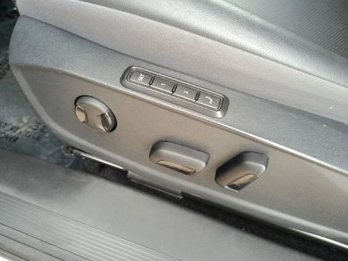 Used 2023 Volkswagen ID.4 Pro S RWD image 13