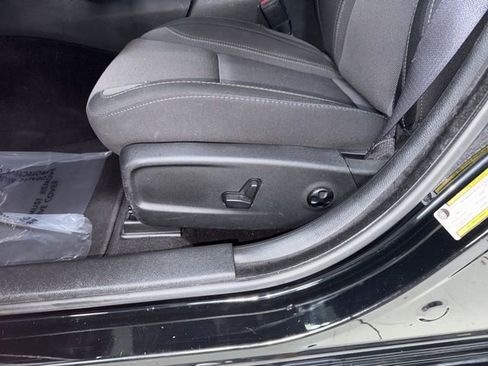 Used 2019 Dodge Charger SXT RWD image 4