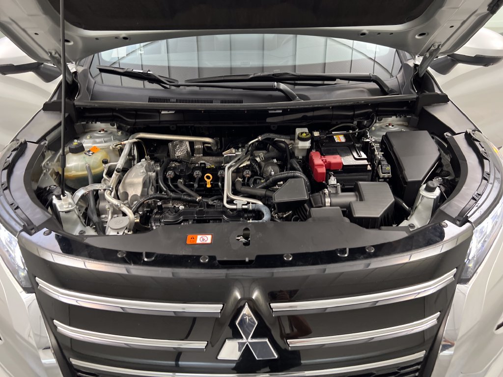 Used 2025 Mitsubishi Outlander SE FWD image 81
