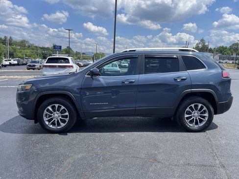 Used 2021 Jeep Cherokee Latitude Lux AWD/4WD image 3