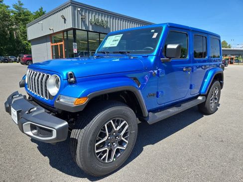 New 2026 Jeep Wrangler Unlimited Sahara AWD/4WD image 8