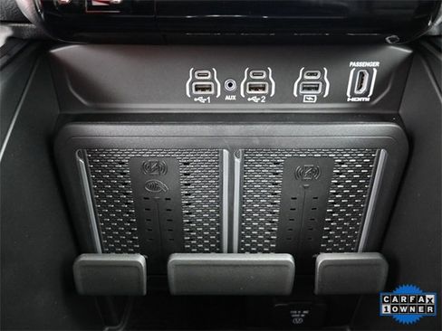 Used 2026 RAM 1500 Laramie w/ Night Edition image 25