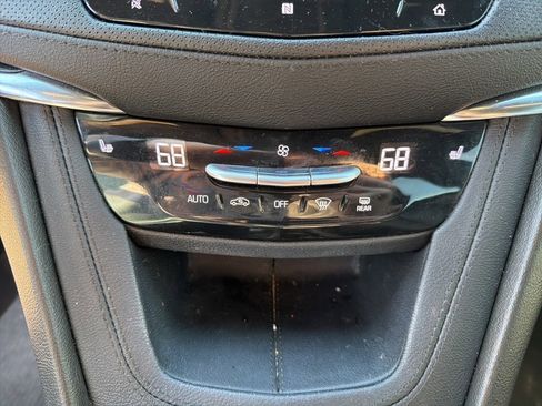 Used 2021 Cadillac XT5 Premium Luxury w/ LPO, Floor Liner Package image 33