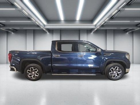 Used 2023 GMC Sierra 1500 SLT w/ SLT Premium Package AWD/4WD image 1