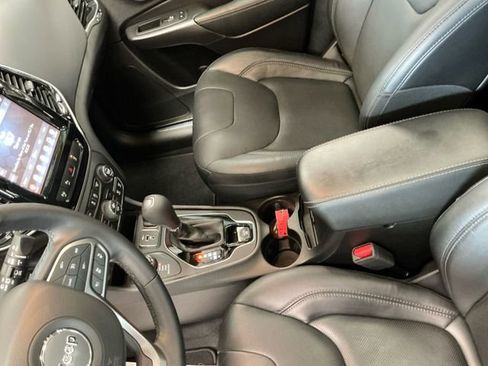 Used 2021 Jeep Cherokee Limited AWD/4WD image 24
