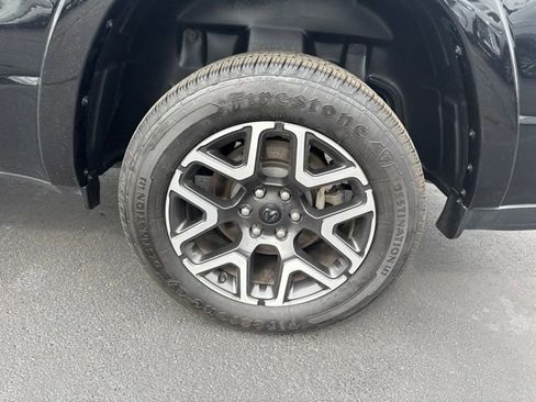 Used 2025 RAM 1500 Laramie AWD/4WD image 22