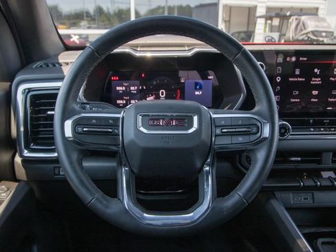 Used 2024 GMC Canyon Elevation RWD image 25