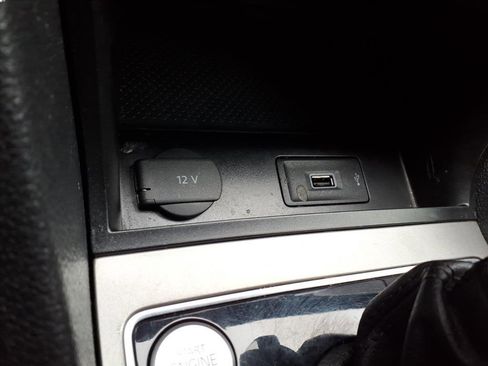 Used 2021 Volkswagen Passat 2.0T R-Line image 22