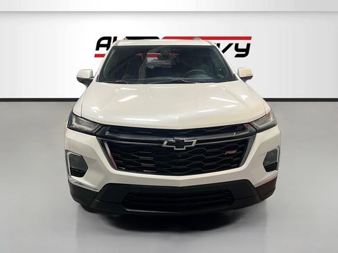 Used 2023 Chevrolet Traverse RS AWD/4WD image 2