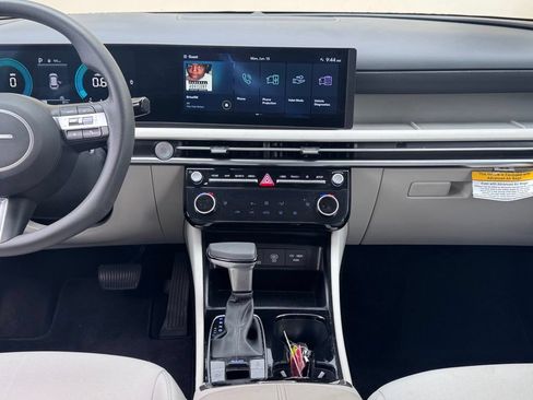 Certified 2026 Hyundai Tucson SEL Plus FWD image 3