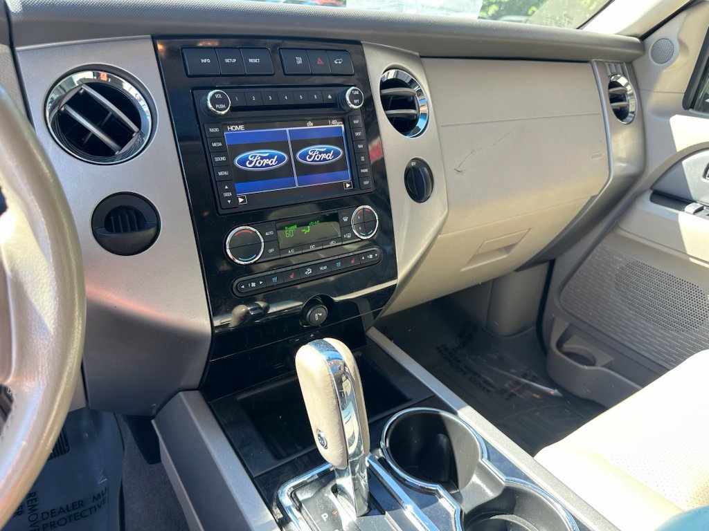 Used 2014 Ford Expedition Limited w/ Equipment Group 301A RWD image 22