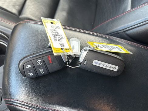 Used 2024 Dodge Durango GT image 43