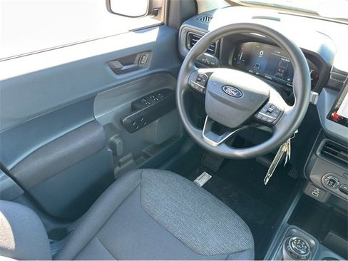 New 2025 Ford Maverick XL image 13