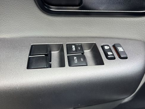 Used 2015 Toyota Sequoia Limited image 13