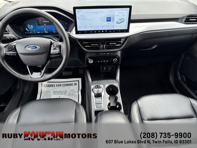 Used 2025 Ford Escape Platinum AWD/4WD image 10