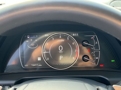 Used 2025 Lexus ES 350 w/ Premium Package FWD image 17