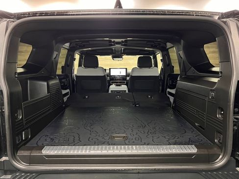 Used 2025 GMC Hummer EV 2X AWD/4WD image 23