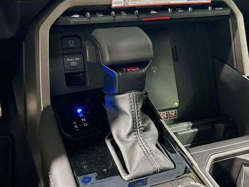 New 2026 Toyota Tundra Limited AWD/4WD image 17