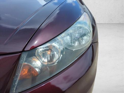 Used 2011 Honda Accord LX image 9