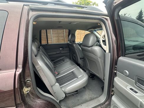 Used 2004 Dodge Durango Limited w/ Trailer Tow Group AWD/4WD image 11