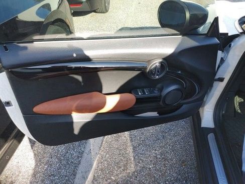 Used 2024 MINI Cooper Convertible w/ Signature Upholstery Package image 5