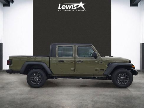 New 2026 Jeep Gladiator Sport AWD/4WD image 5