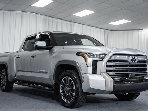 Used 2025 Toyota Tundra Limited AWD/4WD image 1