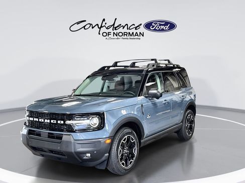 New 2025 Ford Bronco Sport Outer Banks w/ Outer Banks Tech Package+ AWD/4WD image 3