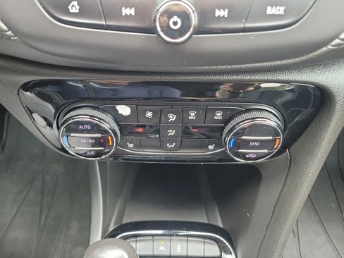 Used 2020 Buick Encore GX Select FWD image 32