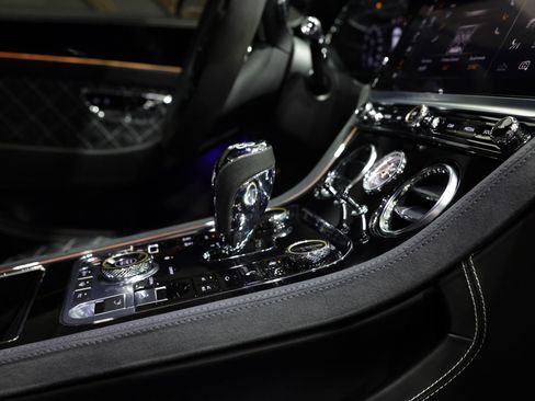 Used 2023 Bentley Continental GT Speed image 43