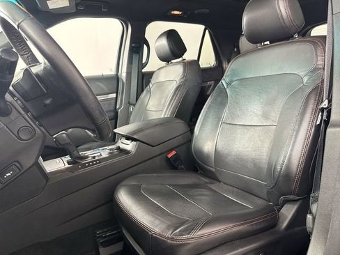 Used 2017 Ford Explorer Sport w/ Equipment Group 401A AWD/4WD image 19
